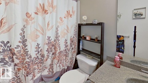 32 Garden Valley Drive, Stony Plain, AB - Indoor Photo Showing Bathroom
