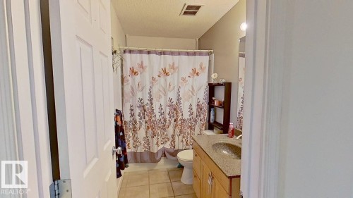 32 Garden Valley Drive, Stony Plain, AB - Indoor Photo Showing Bathroom