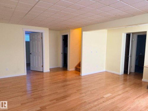 727 Balfour Close Nw, Edmonton, AB - Indoor Photo Showing Other Room