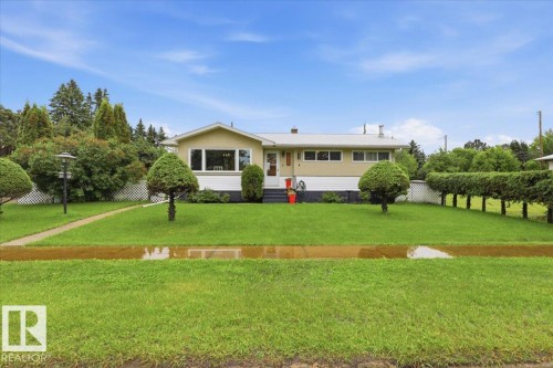5103 48 Avenue, Thorsby, AB - Outdoor