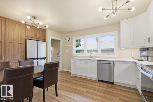 5103 48 Avenue, Thorsby, AB - Indoor Photo Showing Kitchen
