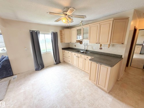 4712 54 Avenue, Wabamun, AB 