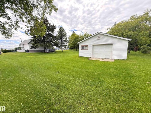 4712 54 Avenue, Wabamun, AB 