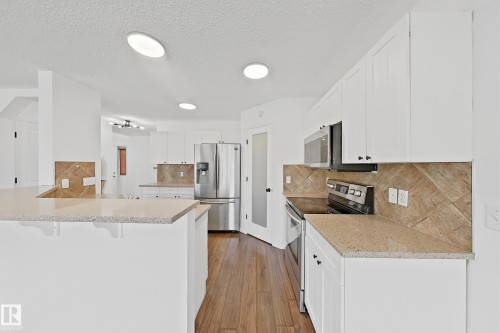 8708 175 Avenue, Edmonton, AB 