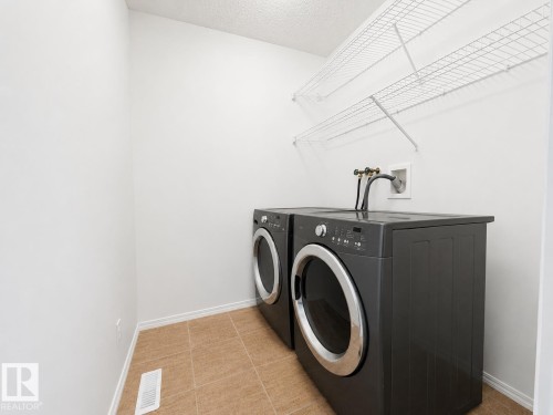 8708 175 Avenue, Edmonton, AB 