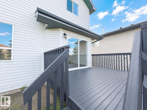 8708 175 Avenue, Edmonton, AB 