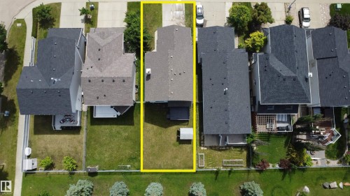 8708 175 Avenue, Edmonton, AB 