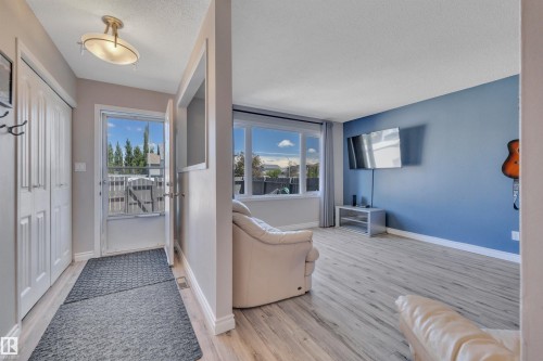 2 650 Grandin Drive  Morinville, AB T8R 1K4