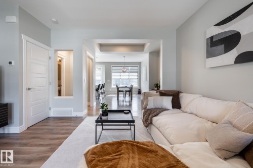 1035 Goldfinch Way, Edmonton, AB 