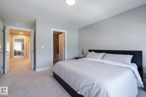 1035 Goldfinch Way, Edmonton, AB 