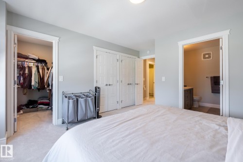 1035 Goldfinch Way, Edmonton, AB 