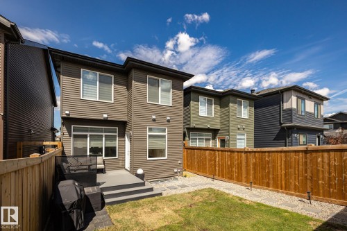1035 Goldfinch Way, Edmonton, AB 