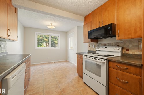 31 11111 26 Avenue, Edmonton, AB 