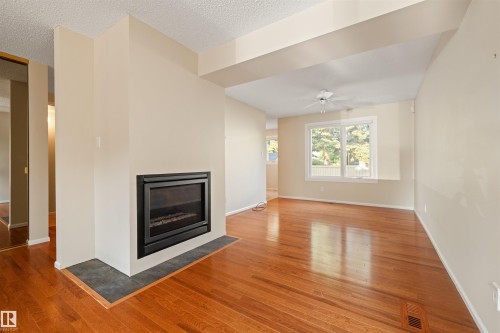 31 11111 26 Avenue, Edmonton, AB 