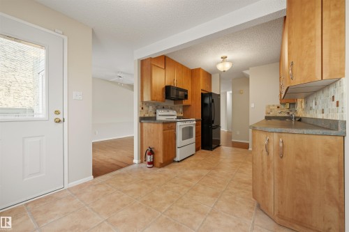 31 11111 26 Avenue, Edmonton, AB 