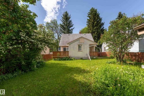 9642 72 Avenue Nw, Edmonton, AB 
