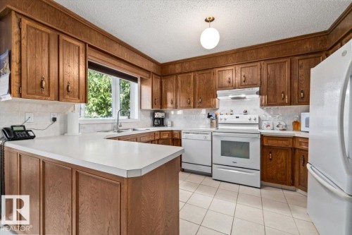 15908 112 Street, Edmonton, AB 