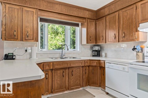 15908 112 Street, Edmonton, AB 