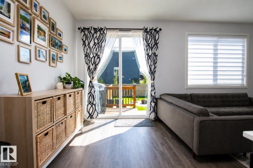 2290 Chokecherry Close, Edmonton, AB 