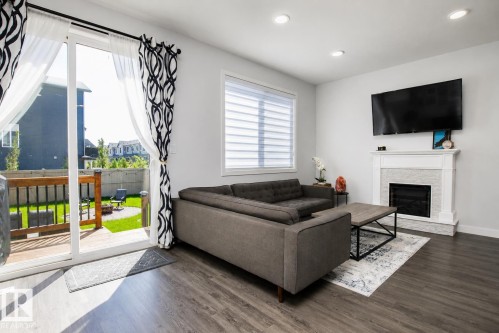 2290 Chokecherry Close, Edmonton, AB 