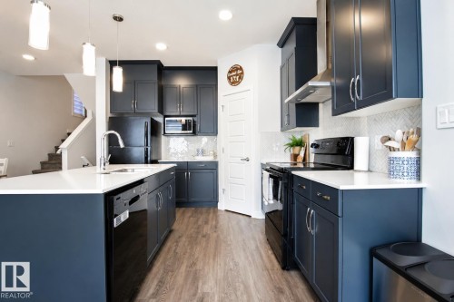2290 Chokecherry Close, Edmonton, AB 