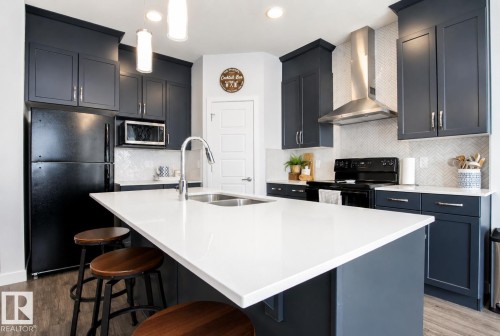 2290 Chokecherry Close, Edmonton, AB 