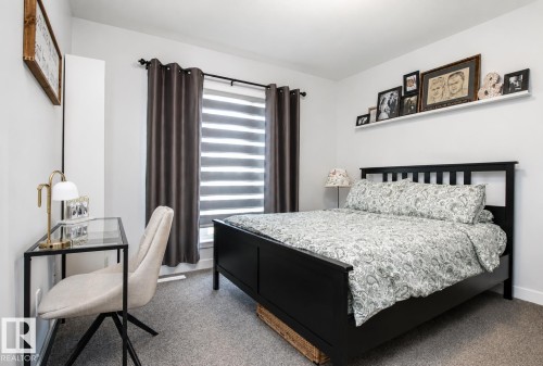 2290 Chokecherry Close, Edmonton, AB 