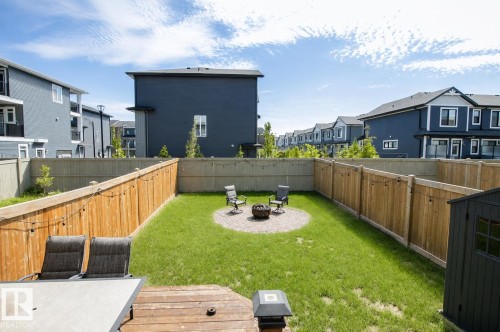 2290 Chokecherry Close, Edmonton, AB 