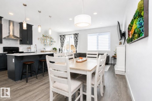 2290 Chokecherry Close, Edmonton, AB 