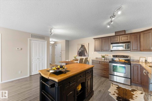 409 16035 132 Street, Edmonton, AB - Indoor Photo Showing Kitchen