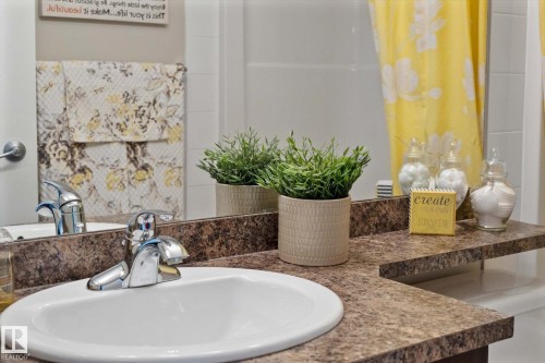 409 16035 132 Street, Edmonton, AB - Indoor Photo Showing Bathroom