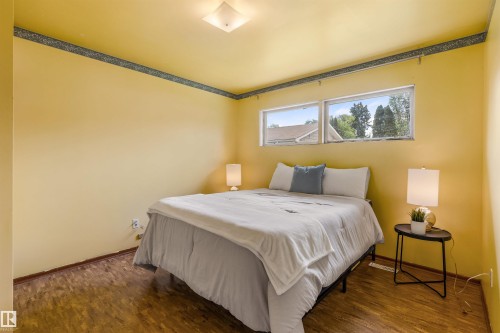 18 Sunnyside Crescent, St. Albert, AB - Indoor Photo Showing Bedroom