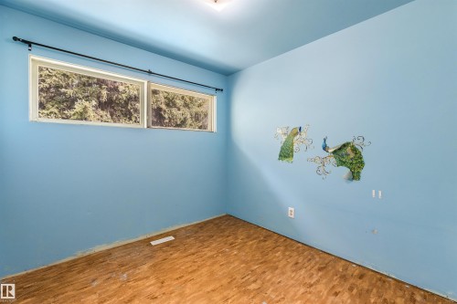 18 Sunnyside Crescent, St. Albert, AB - Indoor Photo Showing Other Room