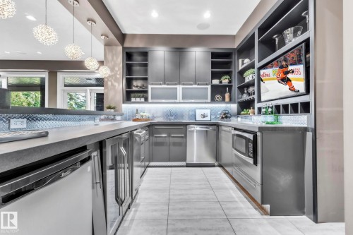 4727 Woolsey Common, Edmonton, AB 