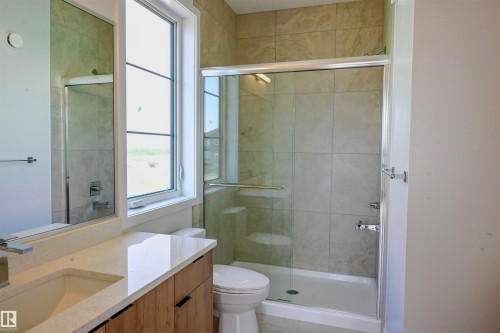 18639 130 Street, Edmonton, AB - Indoor Photo Showing Bathroom