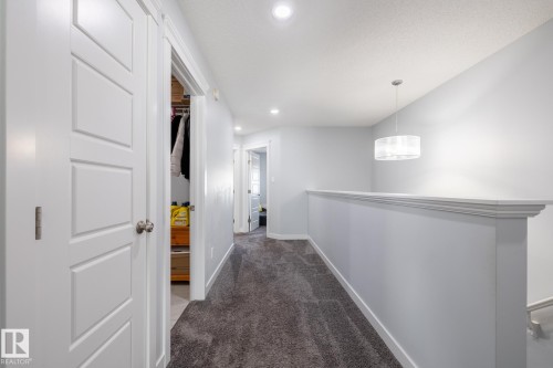 17721 64A Street, Edmonton, AB 