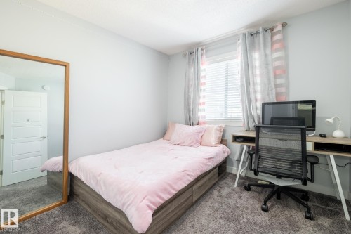 17721 64A Street, Edmonton, AB 