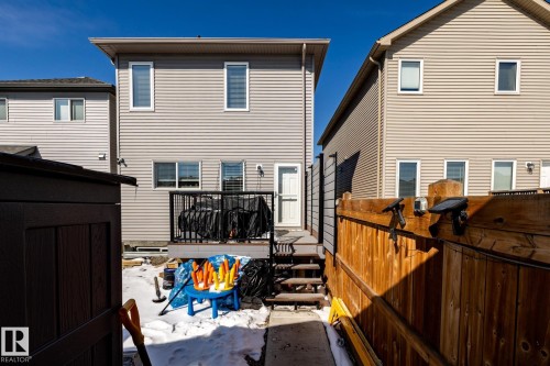 17721 64A Street, Edmonton, AB 