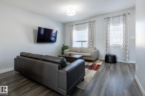 17721 64A Street, Edmonton, AB 