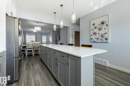17721 64A Street, Edmonton, AB 