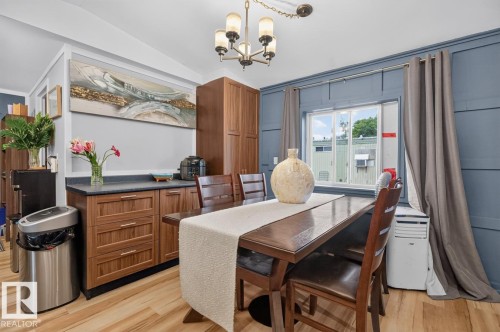 5220 44 Avenue, Calmar, AB - Indoor