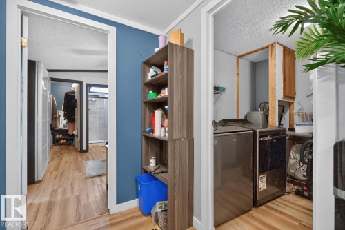 5220 44 Avenue, Calmar, AB - Indoor