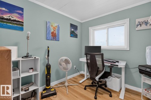 5220 44 Avenue, Calmar, AB - Indoor Photo Showing Office