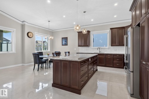 4707 Woolsey Common, Edmonton, AB 