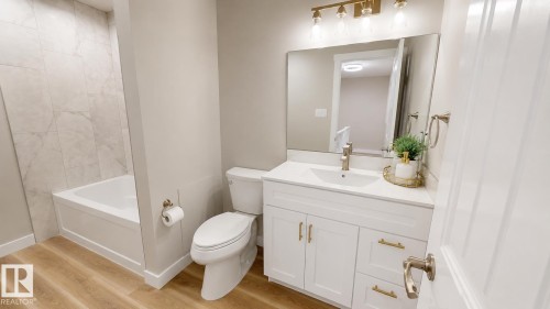205 11429 124 Street, Edmonton, AB 