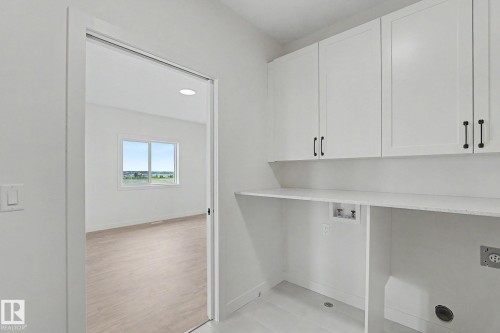 #2 11 Dalton Li, Spruce Grove, AB - Indoor Photo Showing Other Room