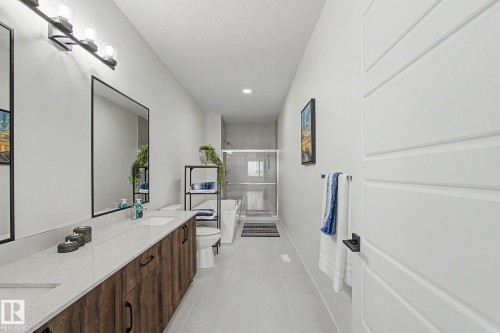 #2 11 Dalton Li, Spruce Grove, AB - Indoor Photo Showing Bathroom