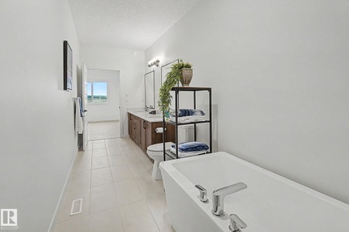 #2 11 Dalton Li, Spruce Grove, AB - Indoor Photo Showing Other Room