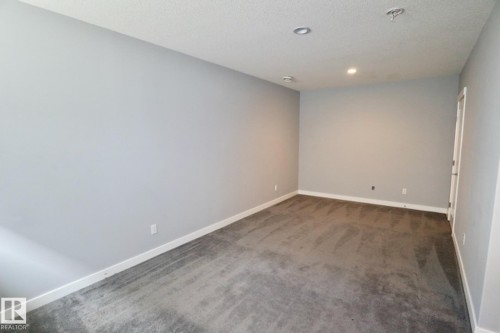 #4 12207 96 St Nw Nw, Edmonton, AB - Indoor Photo Showing Other Room