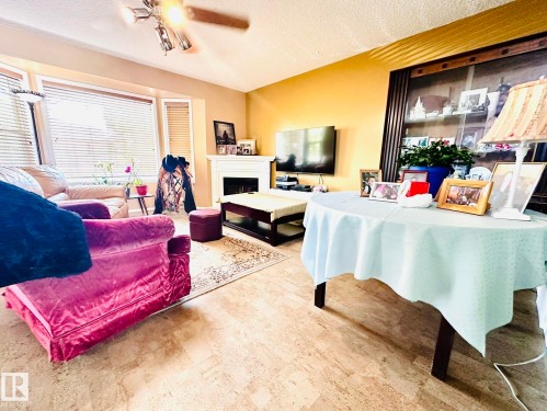 18 Campbell Road, Leduc, AB 